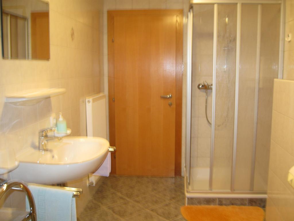 Apartamento Haus Bilgeri Nesselwängle Habitación foto